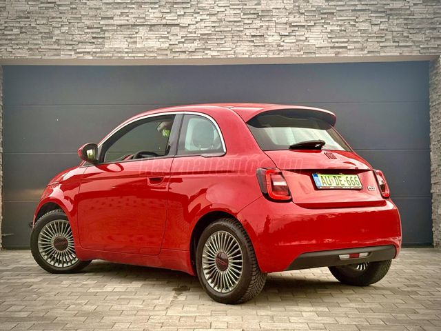 Fiat 500e RED - bélyegkép 10