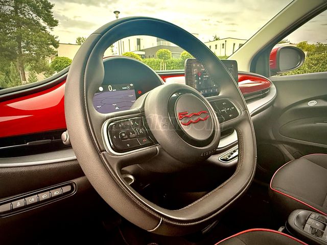 Fiat 500e RED - bélyegkép 15